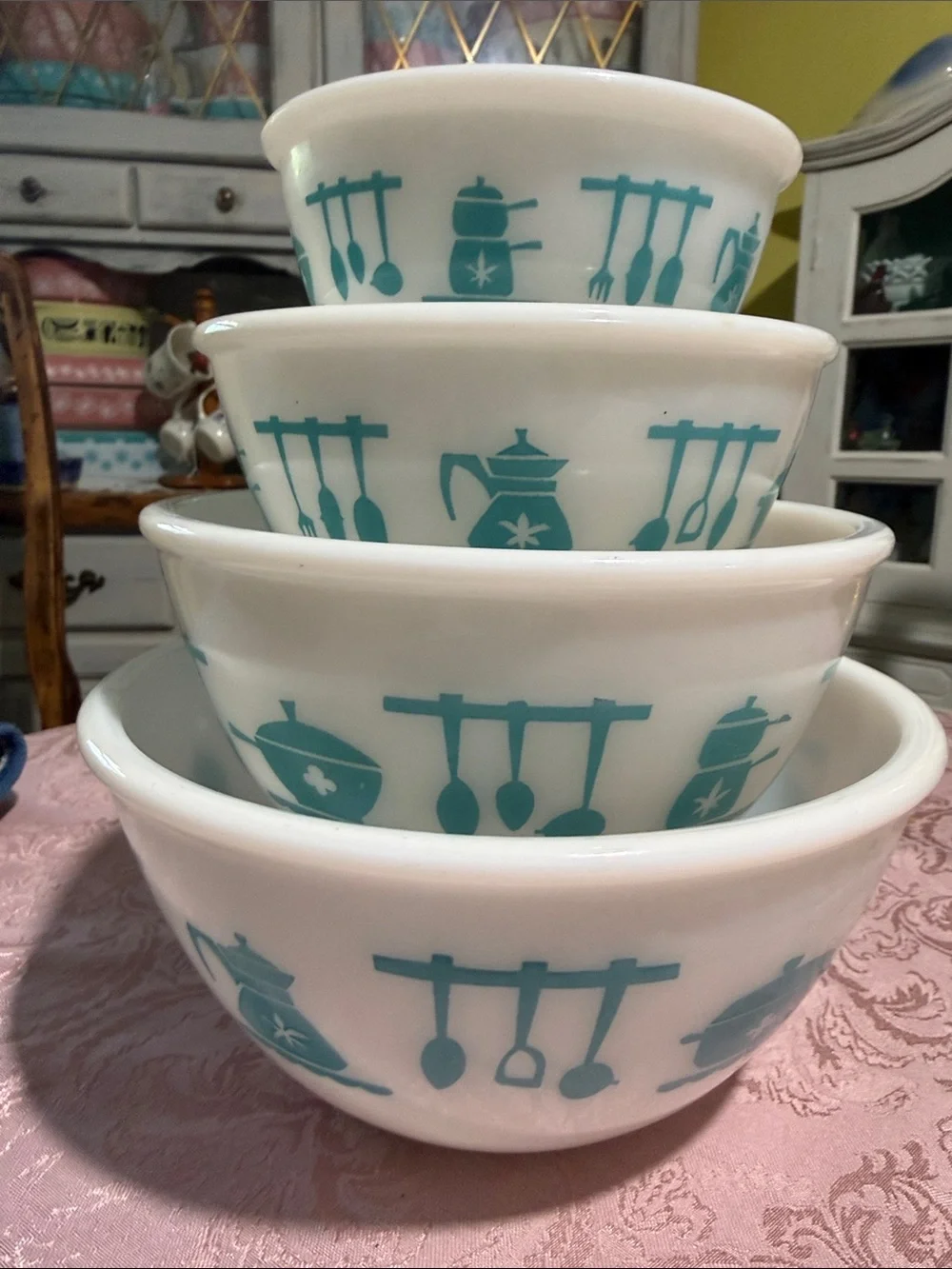 Hazel atlas kitchen aids turquoise mixing bowl set